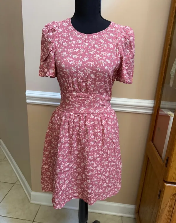 Francesca’s Gabrielle Floral Short Sleeve Mini Dress - Image 3