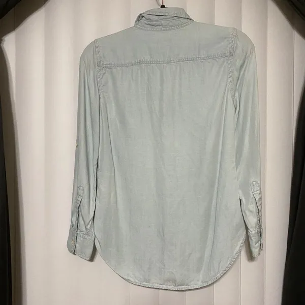 Talbots light denim long sleeve shirt, button down - Image 3