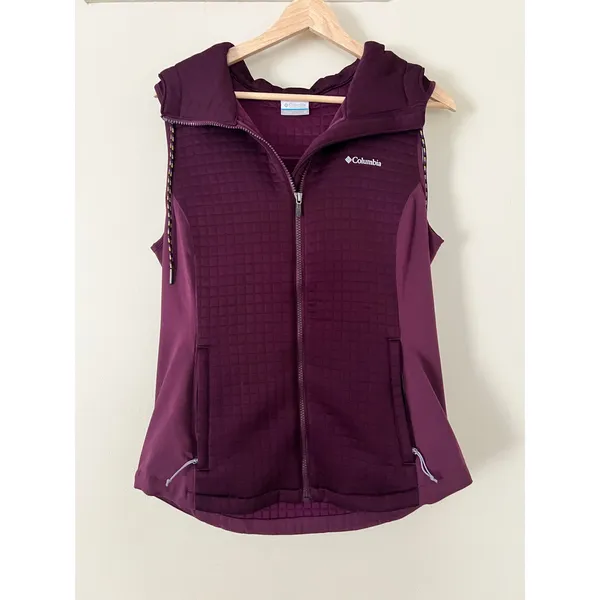 Columbia Pilsner Lodge Omni-Shield‎ Women's Size M Quilted Hooded Purple Vest - Image 5