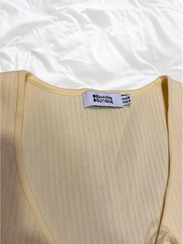 Beginning Boutique Yellow Tie Front Knit Top Size 4 - Image 2