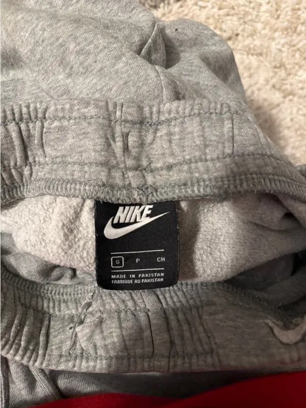 Nike hand cut shorts - Image 5