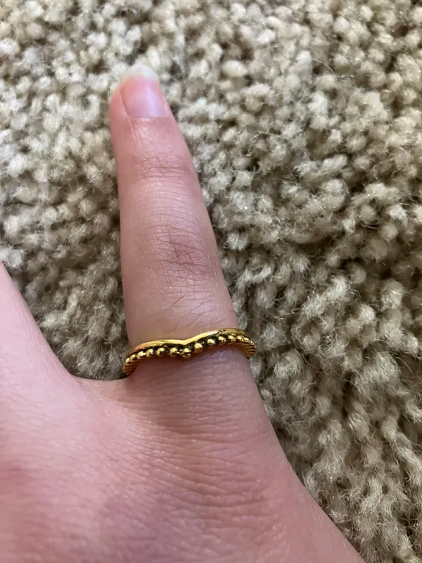 Gold Antique Vintage Textured Stackable V Ring - Image 5