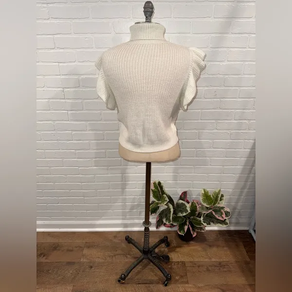 Elegant Off-White/Ivory Cable Knit Ruffle Sleeve Turtleneck Sweater - Image 7