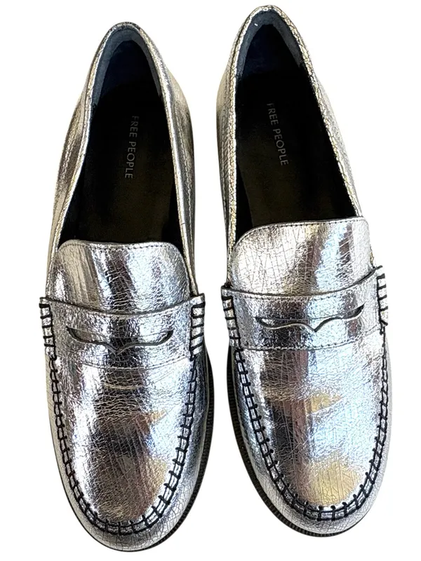 NEW Free People Leather Blanket Stitch Loafers Metallic Silver Size 8 - Image 4