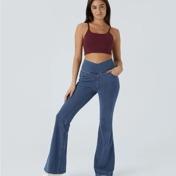 H13.- Halara Flex™ High Waisted Crossover Pocket Washed flare Jeans. XL P - Image 4