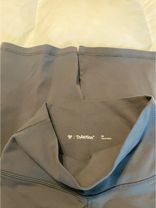 Aritzia TNA Grey Flare Leggings - Image 3