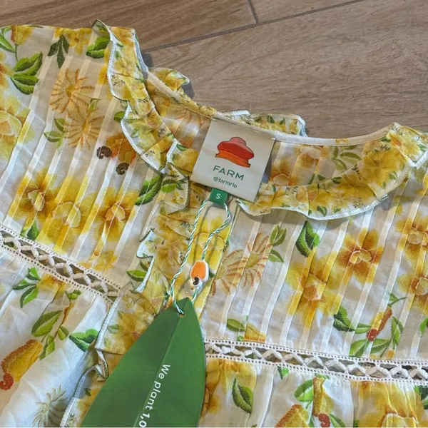 FARM Rio Azaleia Floral Button-Up Top - Image 7