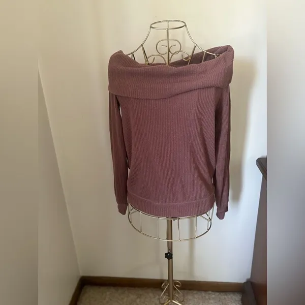 Abercrombie & Fitch Ribbed Off Shoulder Sweater Size XS Mauve - Image 8