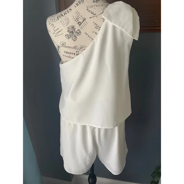 Entro White One Shoulder Bow Romper Popover Layered Jumpsuit R13606 Large - Image 2