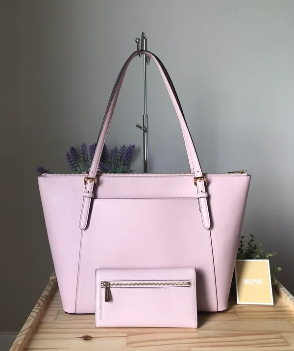 Michael Kors Set - Image 2