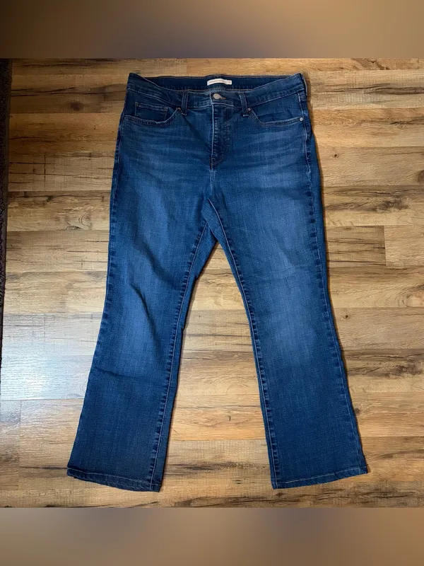 Levi's 315 Shaping Bootcut Jeans Blue Denim Size 32 - Image 2