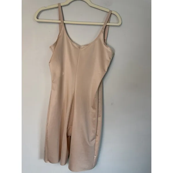 Spanx SPANXshape Invisible Open-Bust Mid-Thigh Bodysuit Nude Sz L Shapewear NEW - Image 3