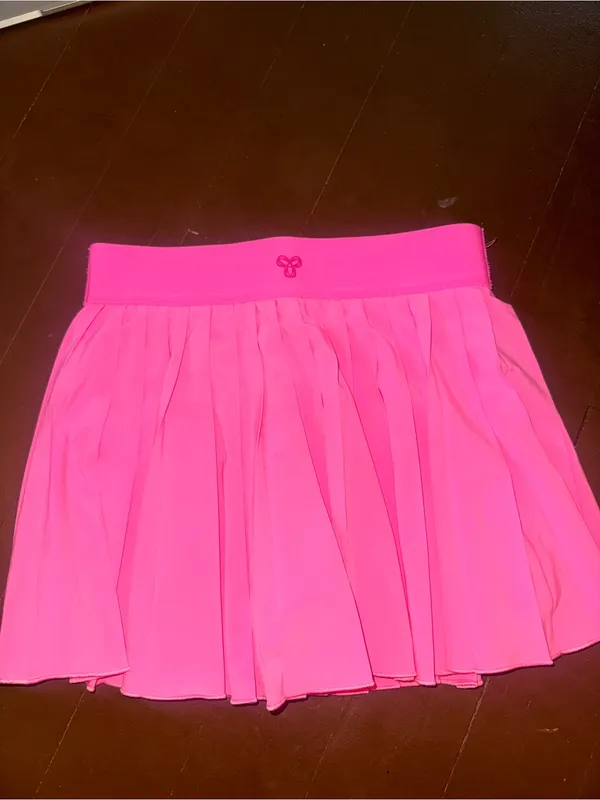 Aritzia TnAction pleated skirt - Image 2