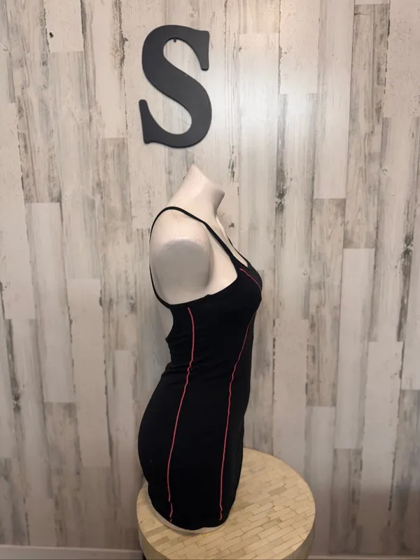 Forever 21 Open Back Workout Active Dress with Built-In Shorts Womens Small Blac - Image 8