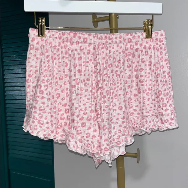 Halara NWT Mid-Rise Leopard Print Lounge Shorts – Pink | Ruffle Hem | M - Image 7