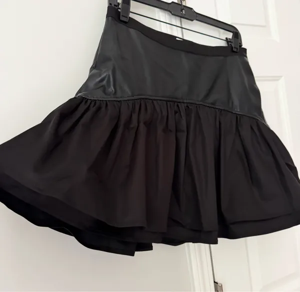 Anthropologie Avec Les Filles Faux-Leather Ruffled Mini Skirt, Size 10 - Image 7