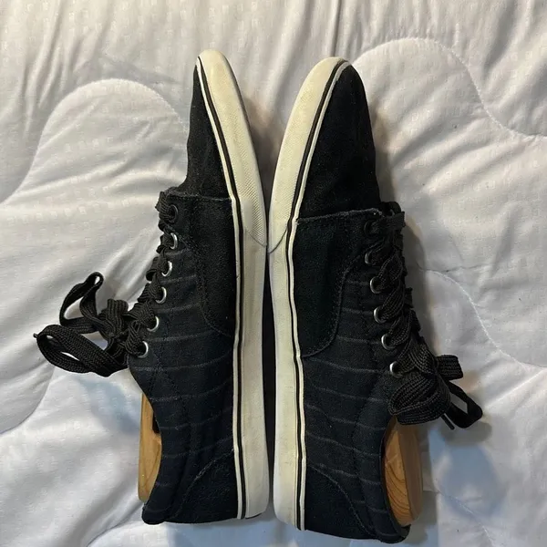 Vans Black Skate Shoes Size 9 Women’s - Image 3