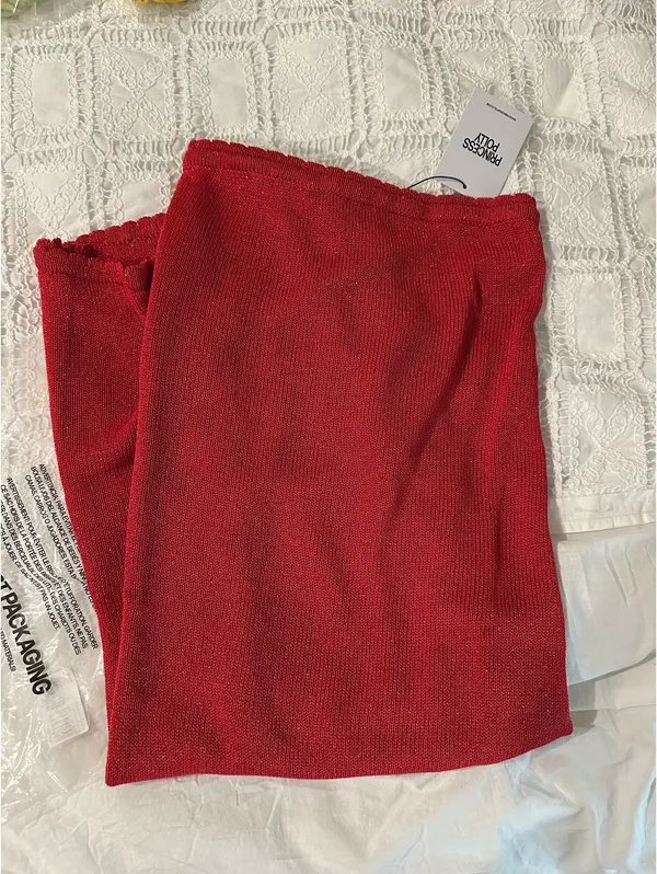 Princess Polly red knit maxi skirt hugs and kisses - Image 3