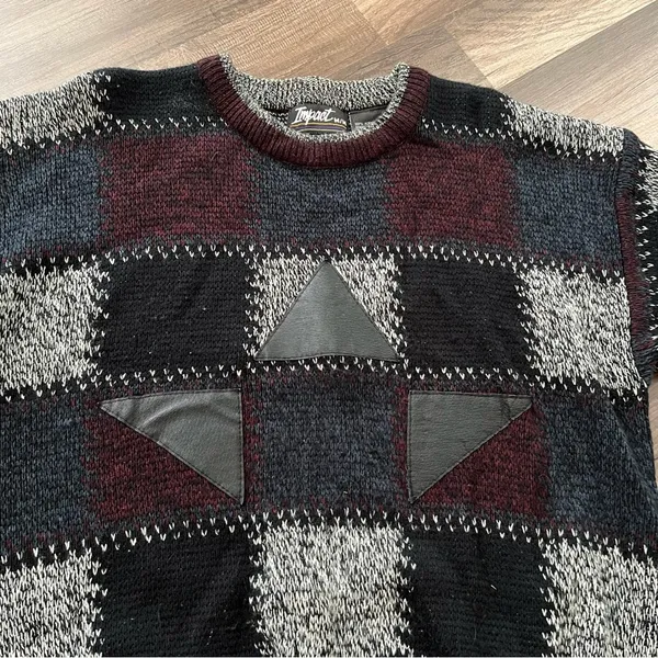 Vintage sweater with leather patches size medium - Image 3