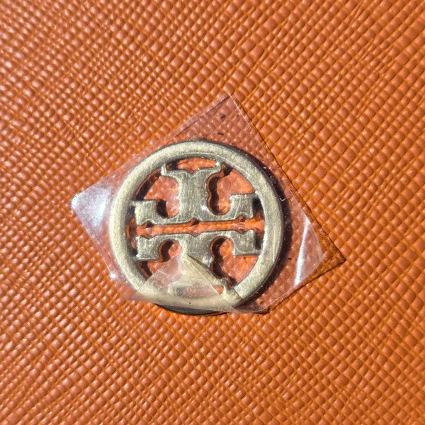 NEW Tory Burch Sunglasses Case - Image 2