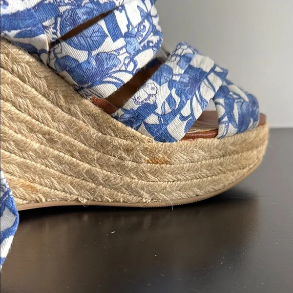 H&M Elegant Blue Patterned‎ Wedge Sandals Sz 37/6.5 - Image 6
