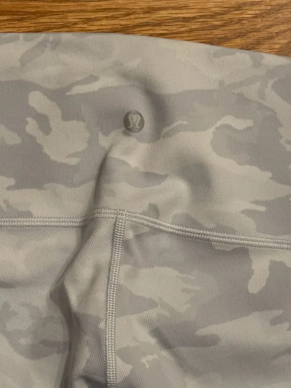 Lululemon Wunder Under High-Rise Short 10" White Camo athletic bikers - Image 3