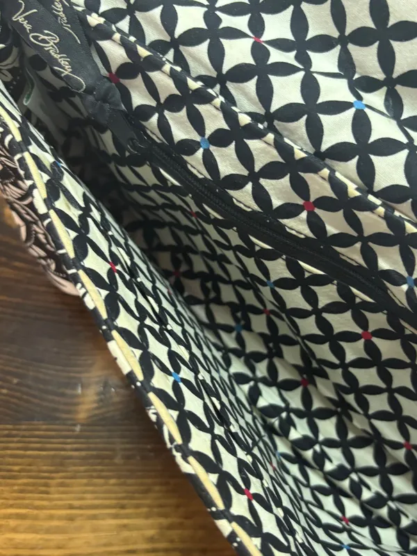 Vera Bradley black and white handbag - Image 7