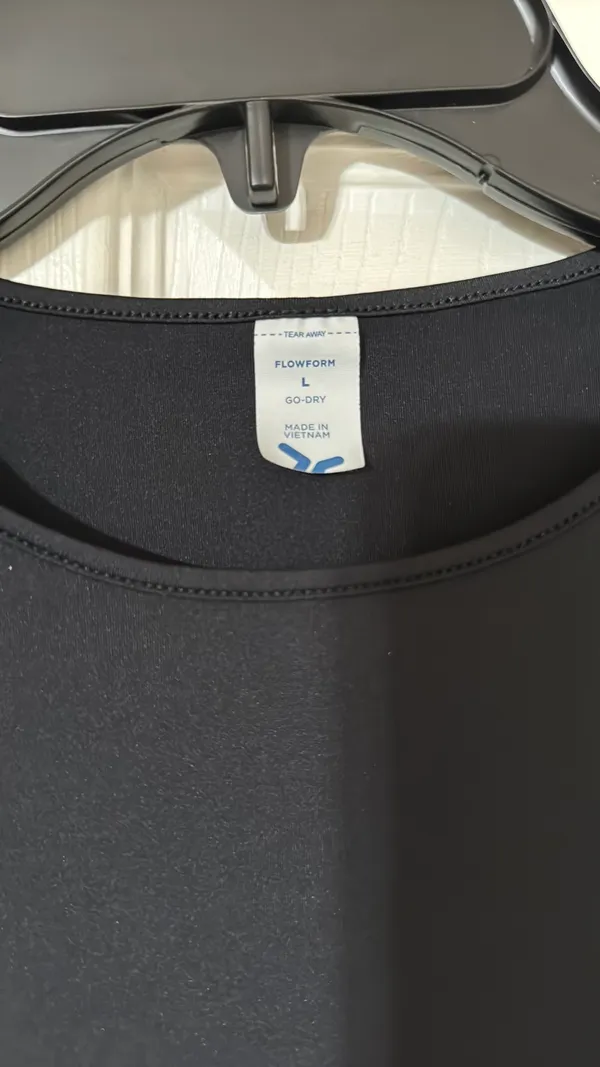 Old Navy Athletic Long Sleeve Top - Image 3