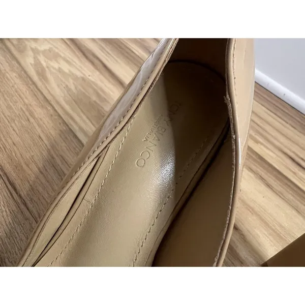 Tony Bianco Pumps Womens‎ Size 6 Beige Patent Leather Pointed Toe Block Heels - Image 3