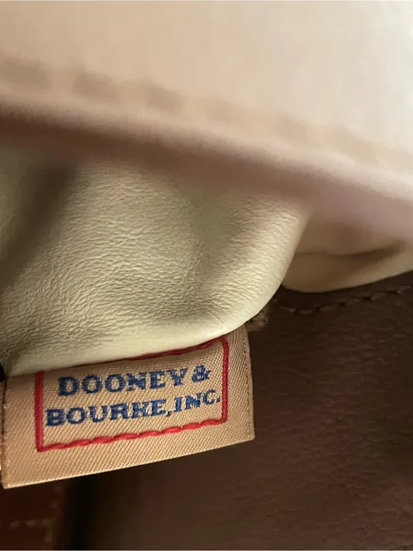 Dooney & Bourke Raleigh Roxy Leather Crossbody Shoulder Purse Bag - Image 7