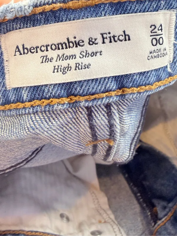 Abercrombie & Fitch The Mom High Rise Light Blue Distressed Denim Shorts 24‎ - Image 4