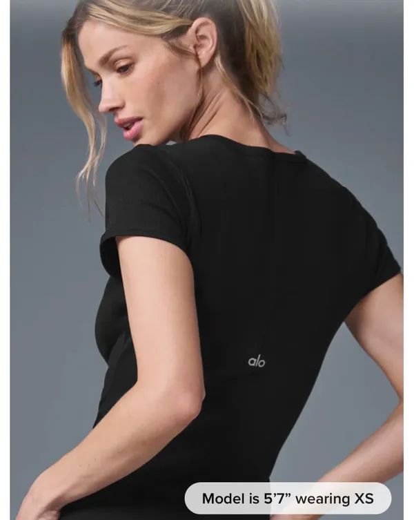 Alo yoga Goddess Ribbed Short Sleeve Dress size xs Color black - Image 3