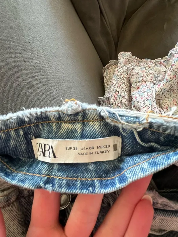 ZARA High-Rise Jeans Wide-Leg - Image 3