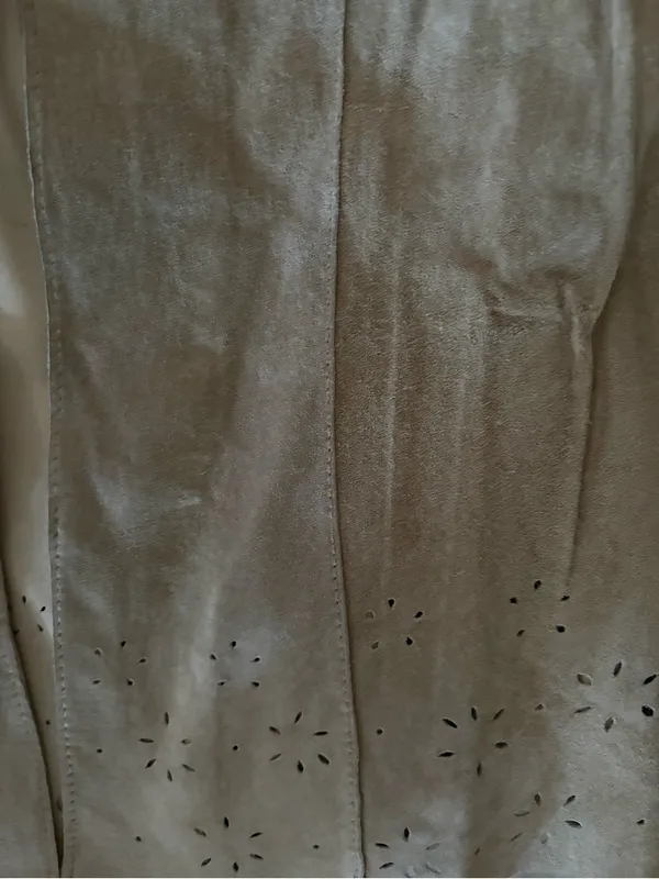 Wet Seal Women's Tan Suede Perforated Jacket Size XS - Image 3