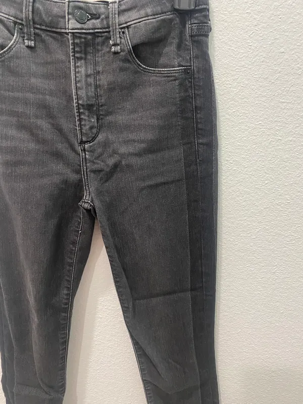 Abercrombie and Fitch Black Skinny Jeans size 2 - Image 3