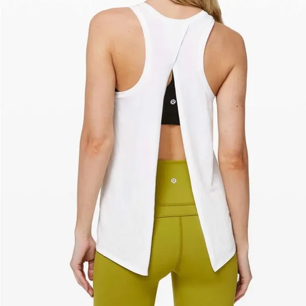 Lululemon All Tied Up Sport Tank, size 8 - EUC! - Image 7