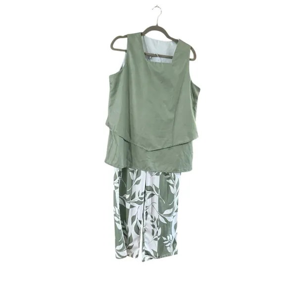 Women's Unbranded Green & White Leaf Print Wide Leg Pants Set, Size L - Image 11
