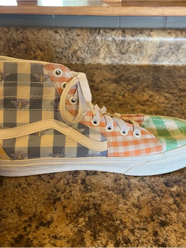 Vans Gingham High-Top Sneakers in Green,‎ Blue, Peach - Image 3