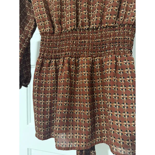 Max Studio Womens Brown Geometric Print V-Neck‎ Tie Front Smocked Blouse Medium - Image 6