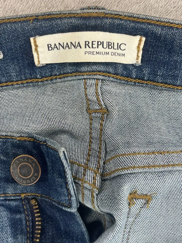 Banana Republic Womens Jeans Premium Denim Straight 28 x 29 Blue Distressed - Image 4