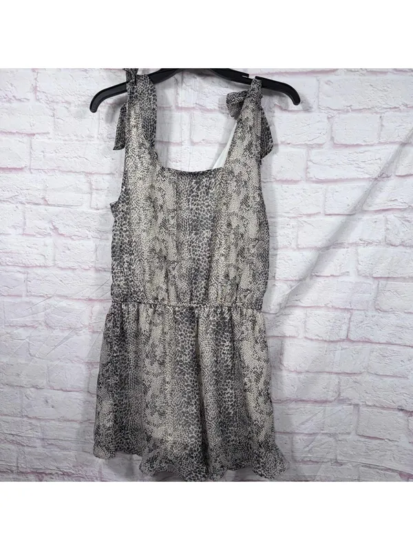 VENUS Women's Size 4 Snake Print Romper - Image 8