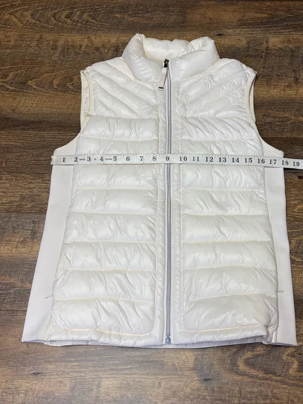 GAP Quilted Puffer Vest Women's Medium Primaloft Full Zip Ivory - Image 10