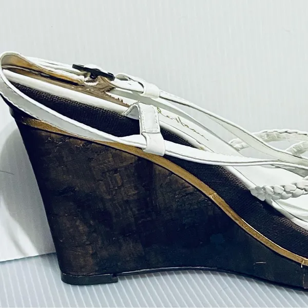 COLE HAAN SZ 8 White patent leather woven Wedge Sandals Slingback Cork Gold - Image 5