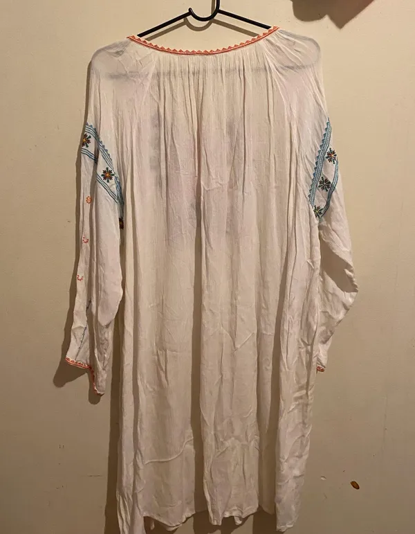 Beach Wear Coverup Size XL - Image 5