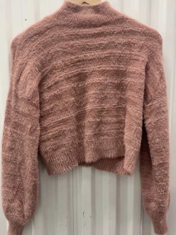 American eagle cropped turtle neck sweater - Image 4