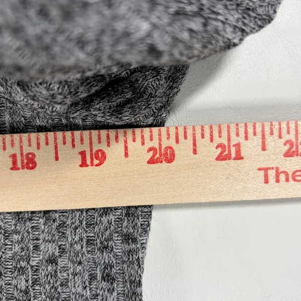 Womens Gray Ribbed Knit V-Neck Puff Sleeve Blouse Size Large NWT Grandmacore Top - Image 10