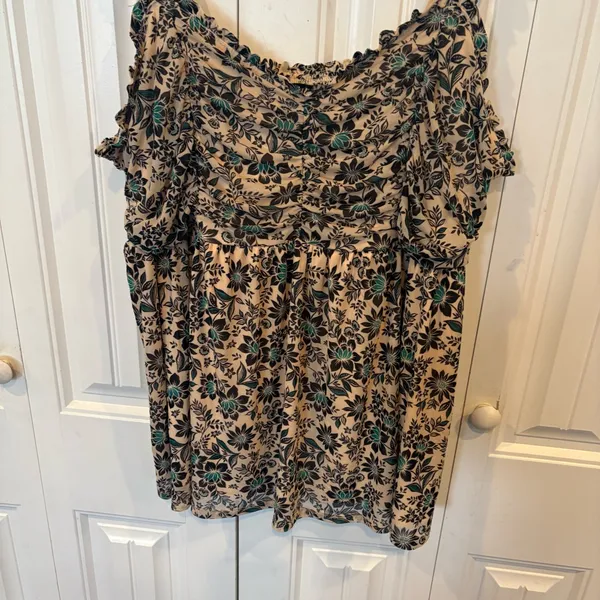 Torrid Floral Tank‎ Top Size 3 - Image 4