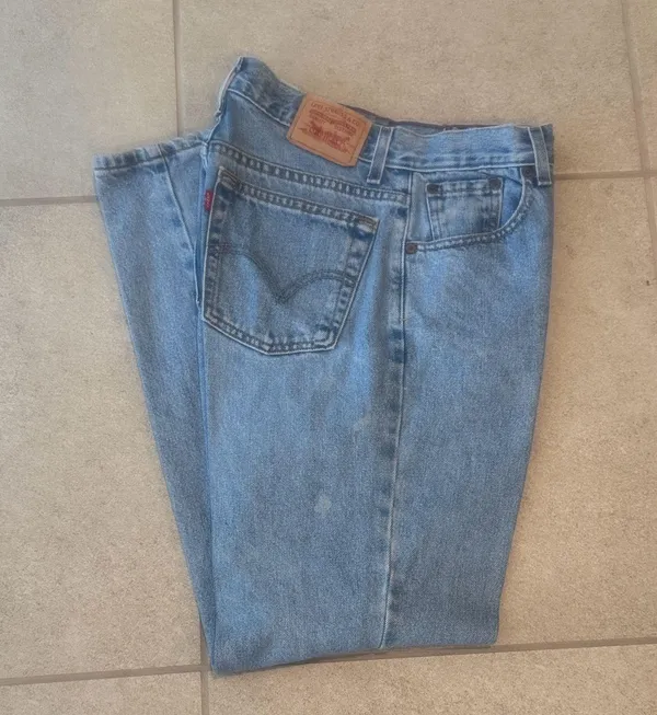 Levi's Light Blue 550 Jeans - Image 2