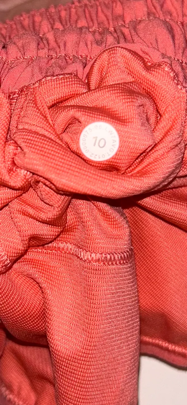 Lululemon Hotty Hot Shorts 4” - Image 4