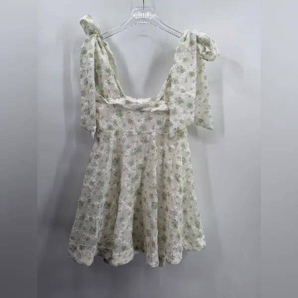 Mable WHITE & SAGE FLORAL MINI‎ DRESS size medium NWT - Image 4
